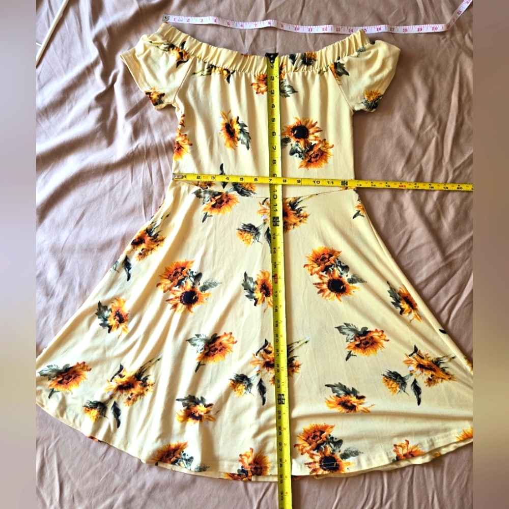 Charlotte Russe Off-shoulder Sunflower Dress, M - Picture 7 of 7